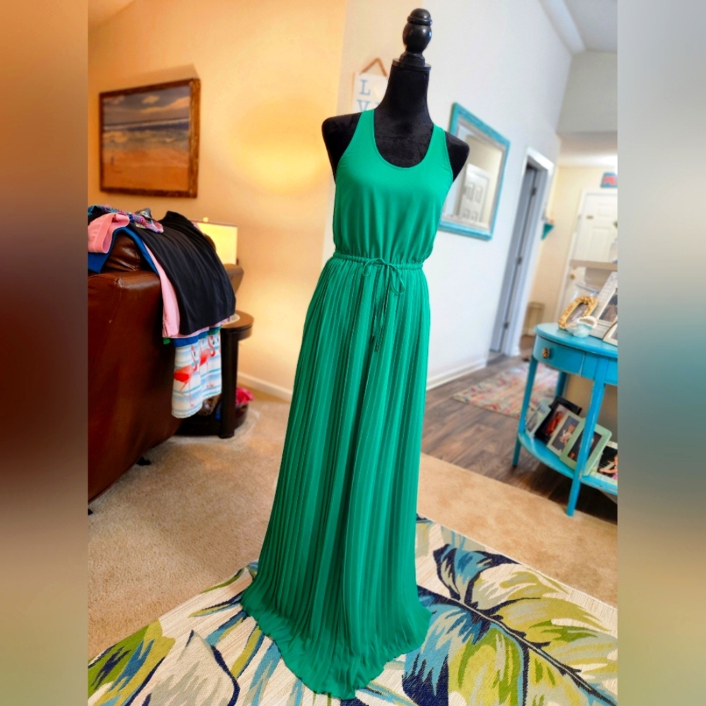 Victoria Secret Maxi Dress (small)